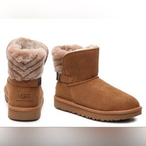 UGG Sheepskin Ankle Boots-women size 6